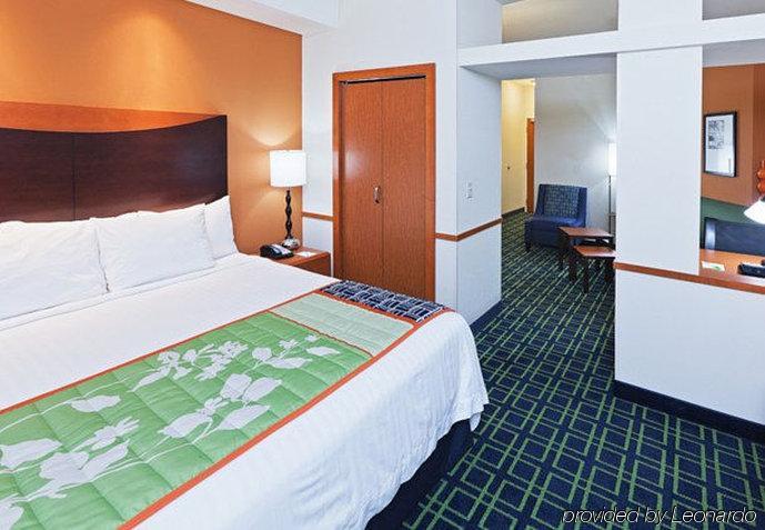 Fairfield Inn & Suites Tulsa South Medical District Bagian luar foto